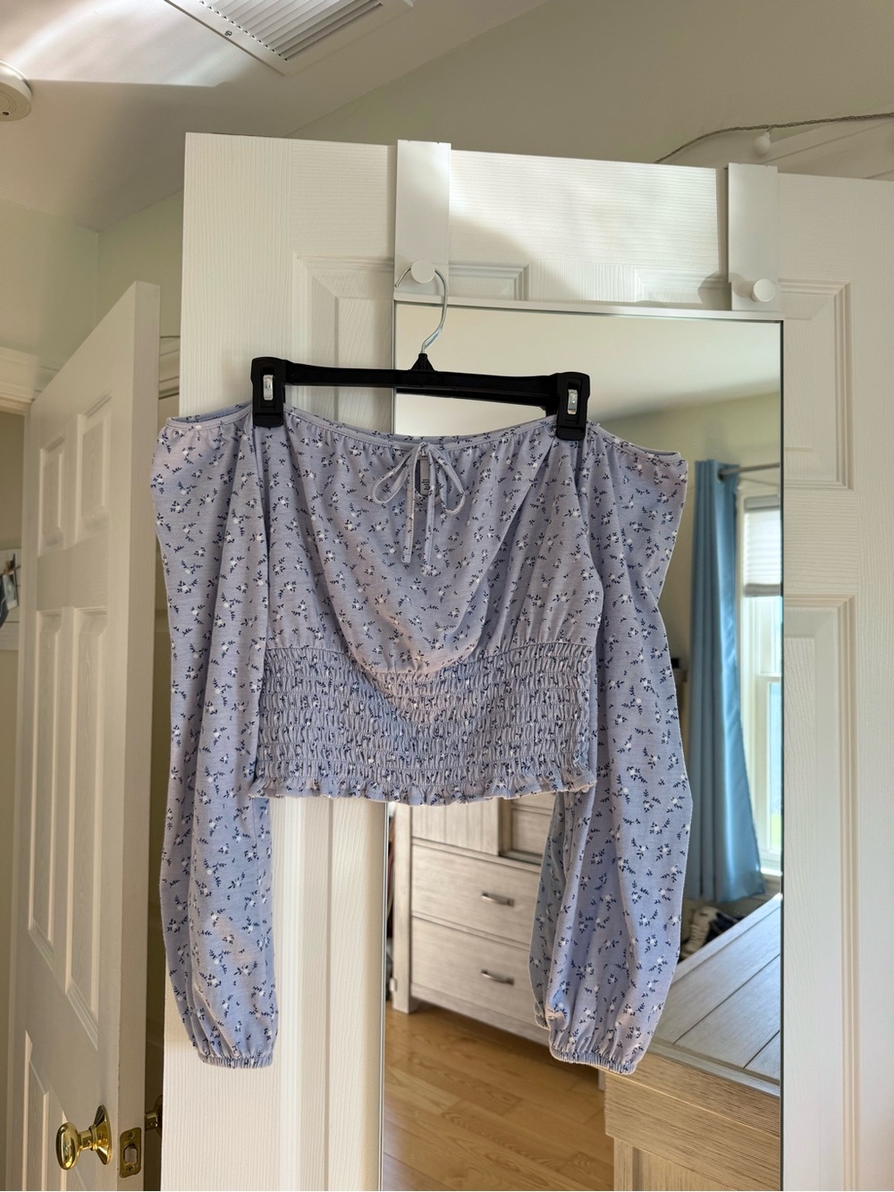 Arizona Jean Company Light Blue Floral Off-Shoulder Crop Top